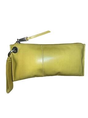 HOBO Vida Leather Wristlet - Dark Citron / Garden Green